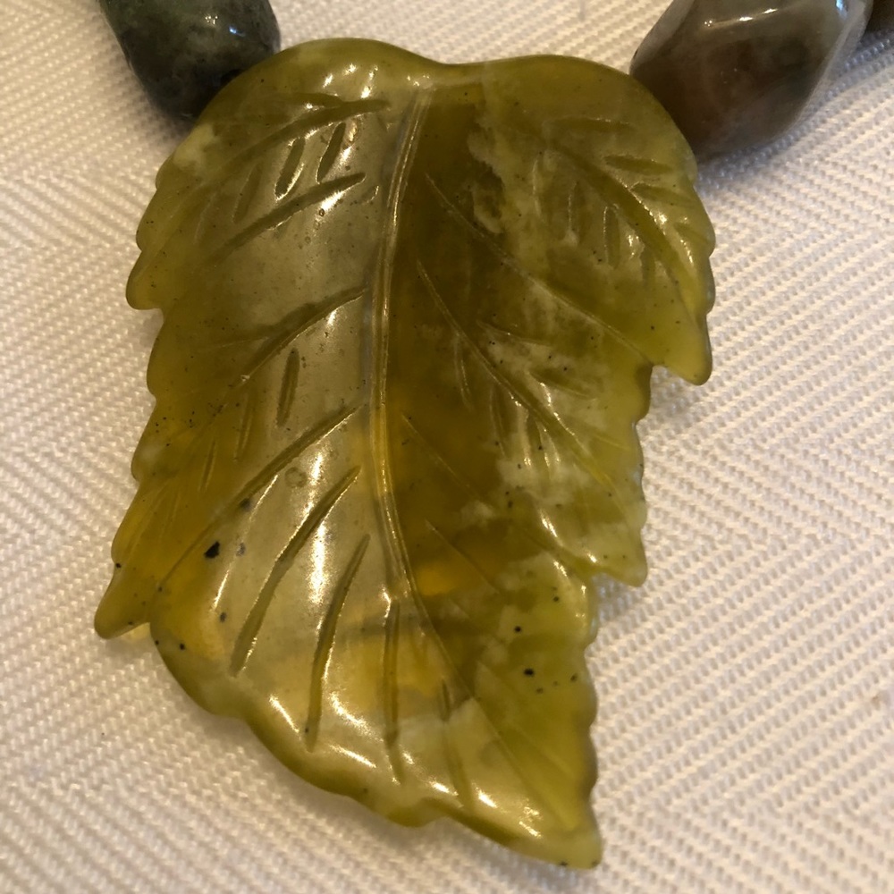 Stone Leaf Necklace